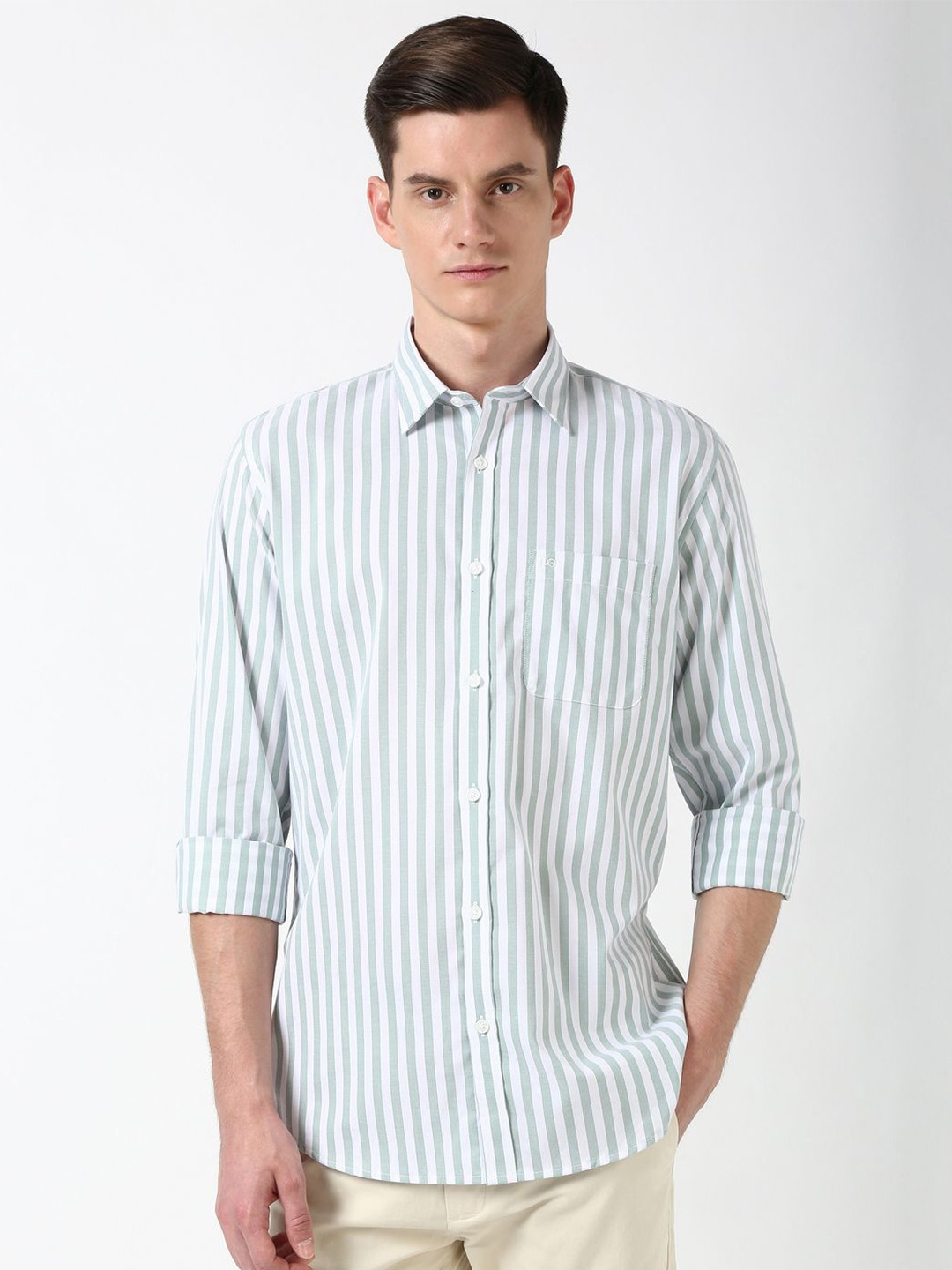 

Peter England Casuals Men Spread Collar Vertical Striped Cotton Slim Fit Casual Shirt, White
