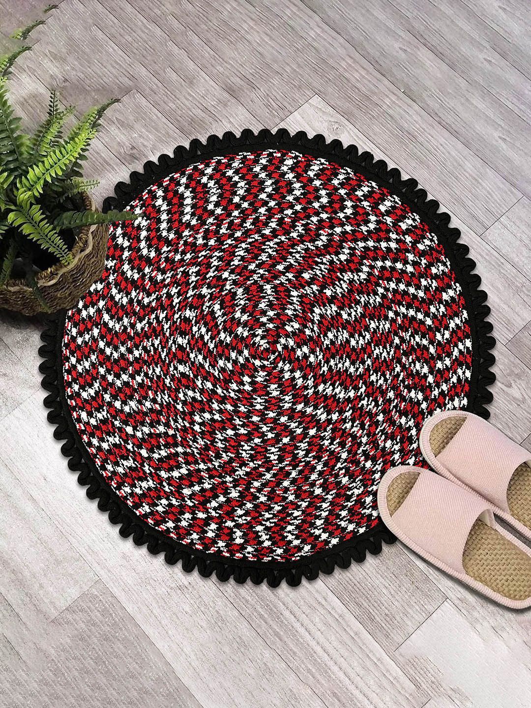 

Kuber Industries Round Red & Cream 6 Pieces Cotton Anti Slip Doormats