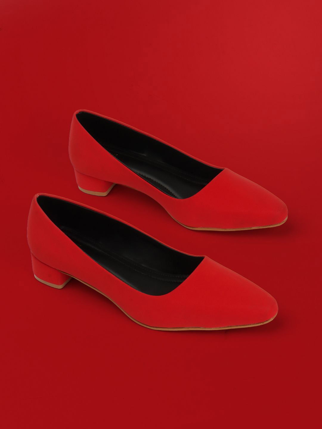 

Lavie Block Sandals with Buckles, Red