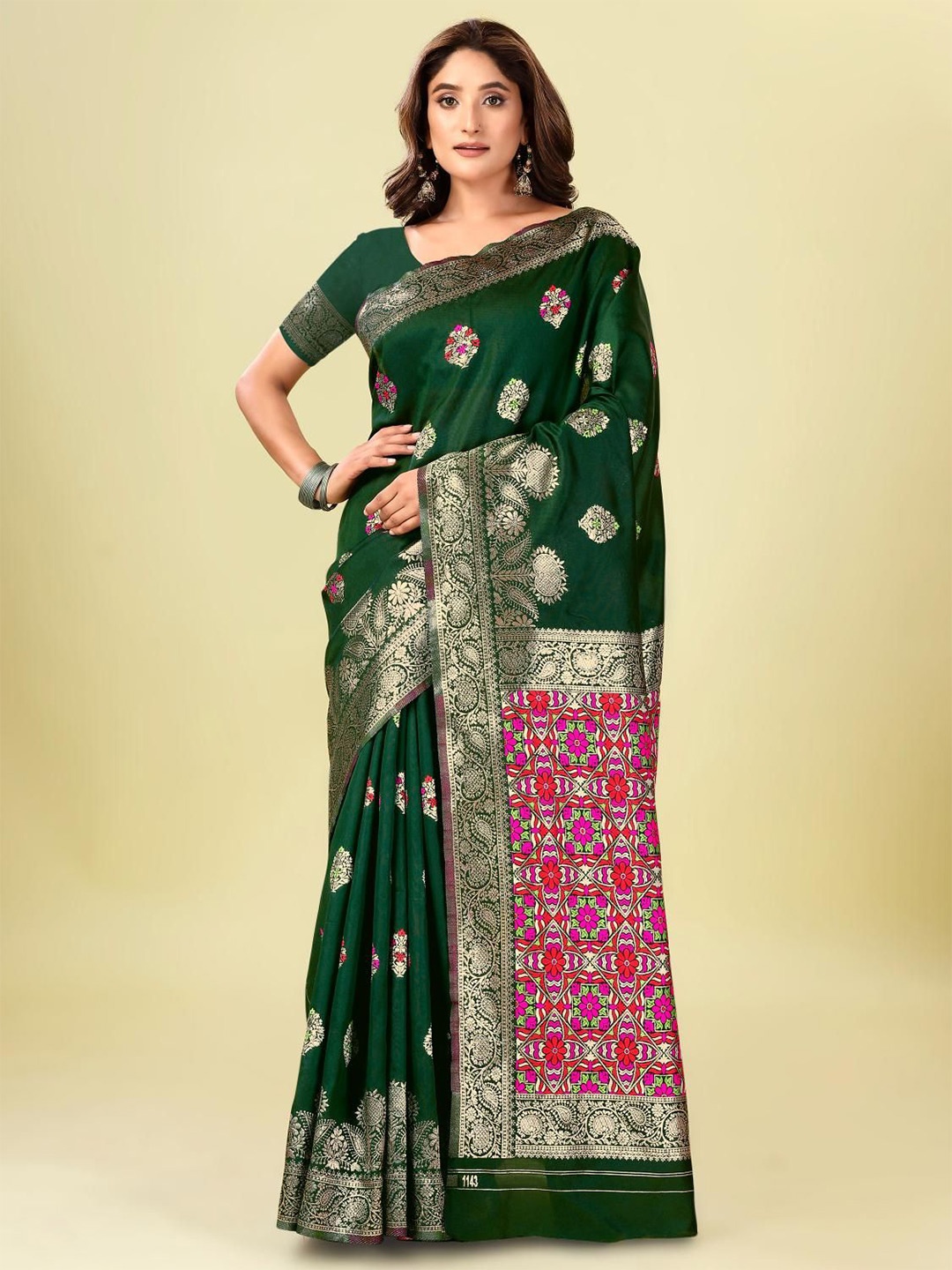 

VenderVilla Woven Design Zari Silk Blend Banarasi Saree, Green
