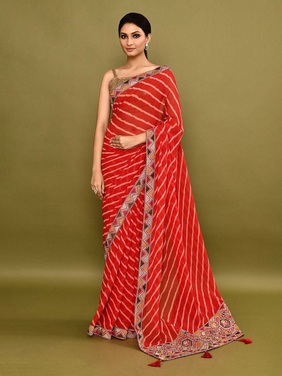 

Nazaakat by Samara Singh Leheriya Sequinned Poly Georgette Saree, Red