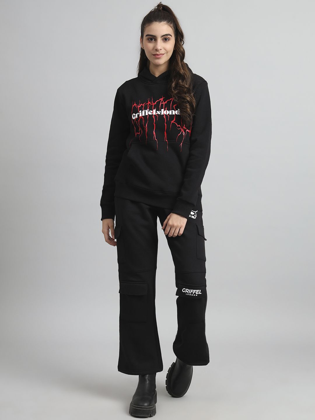 

GRIFFEL Printed Hooded Long Sleeves Sweatshirt With Track Pant, Black