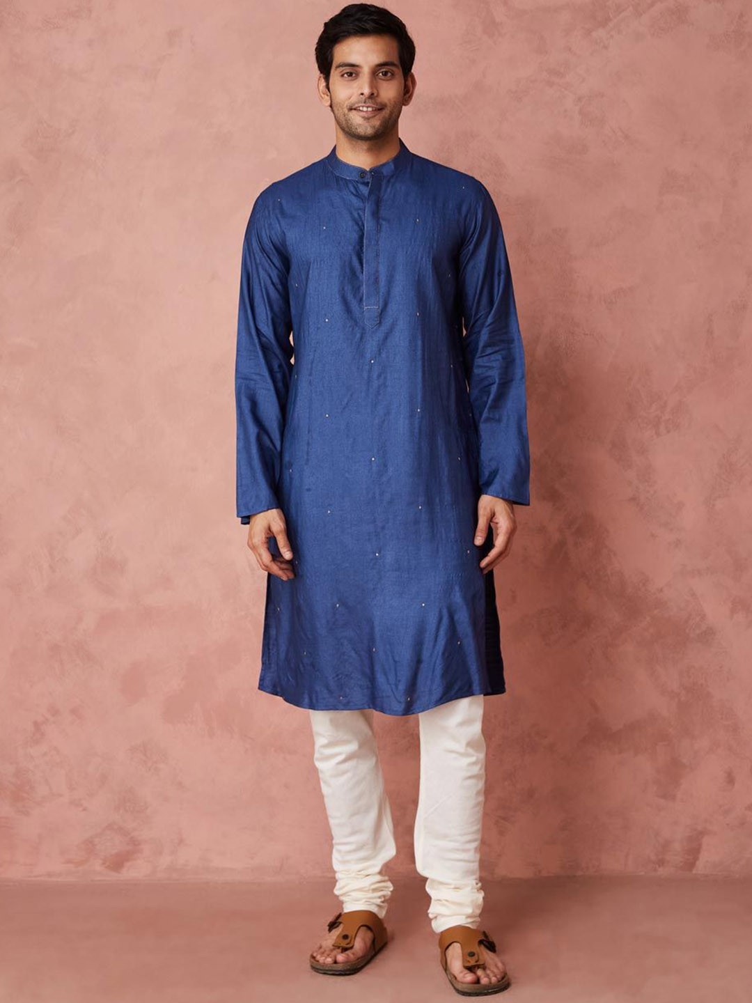 

Fabindia Sequins Embellished Mandarin Collar Straight Kurta, Blue