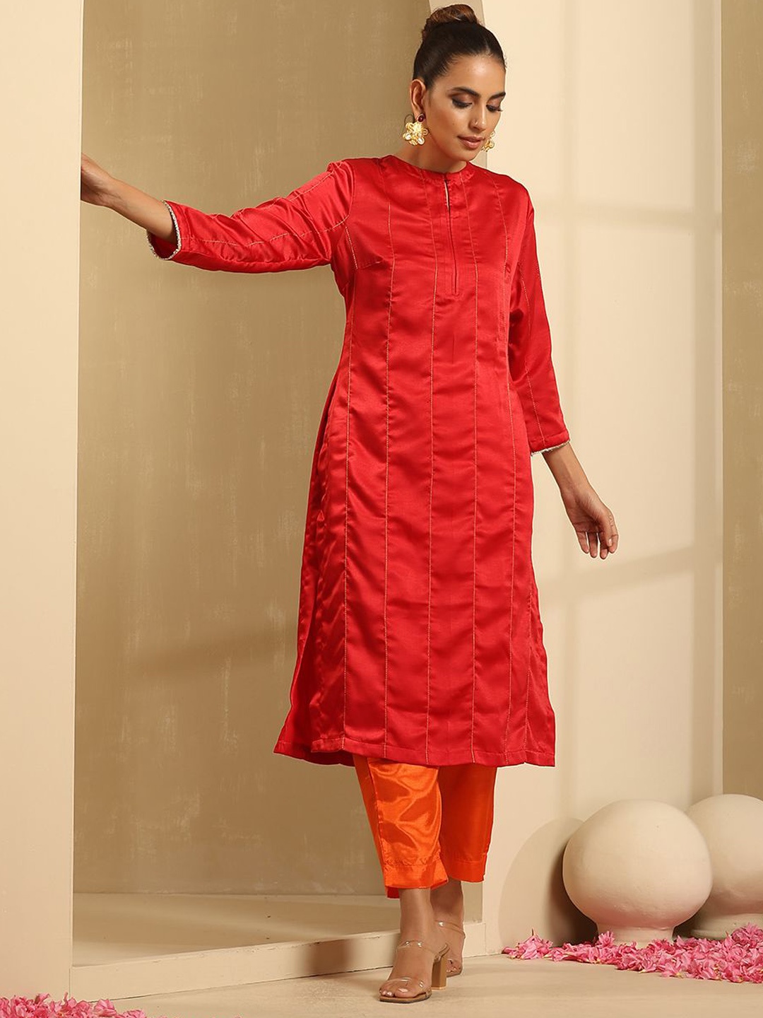 

indy Raaga Mandarin Collar Straight Kurta With Pyjamas, Red