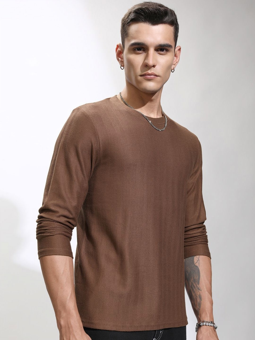 

HIGHLANDER Men Self Design Round Neck Cotton Relaxed Fit T-shirt, Brown