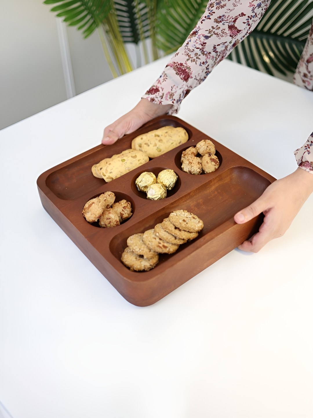 

Cinch Home Brown Wooden Easy to Clean Serving Tray