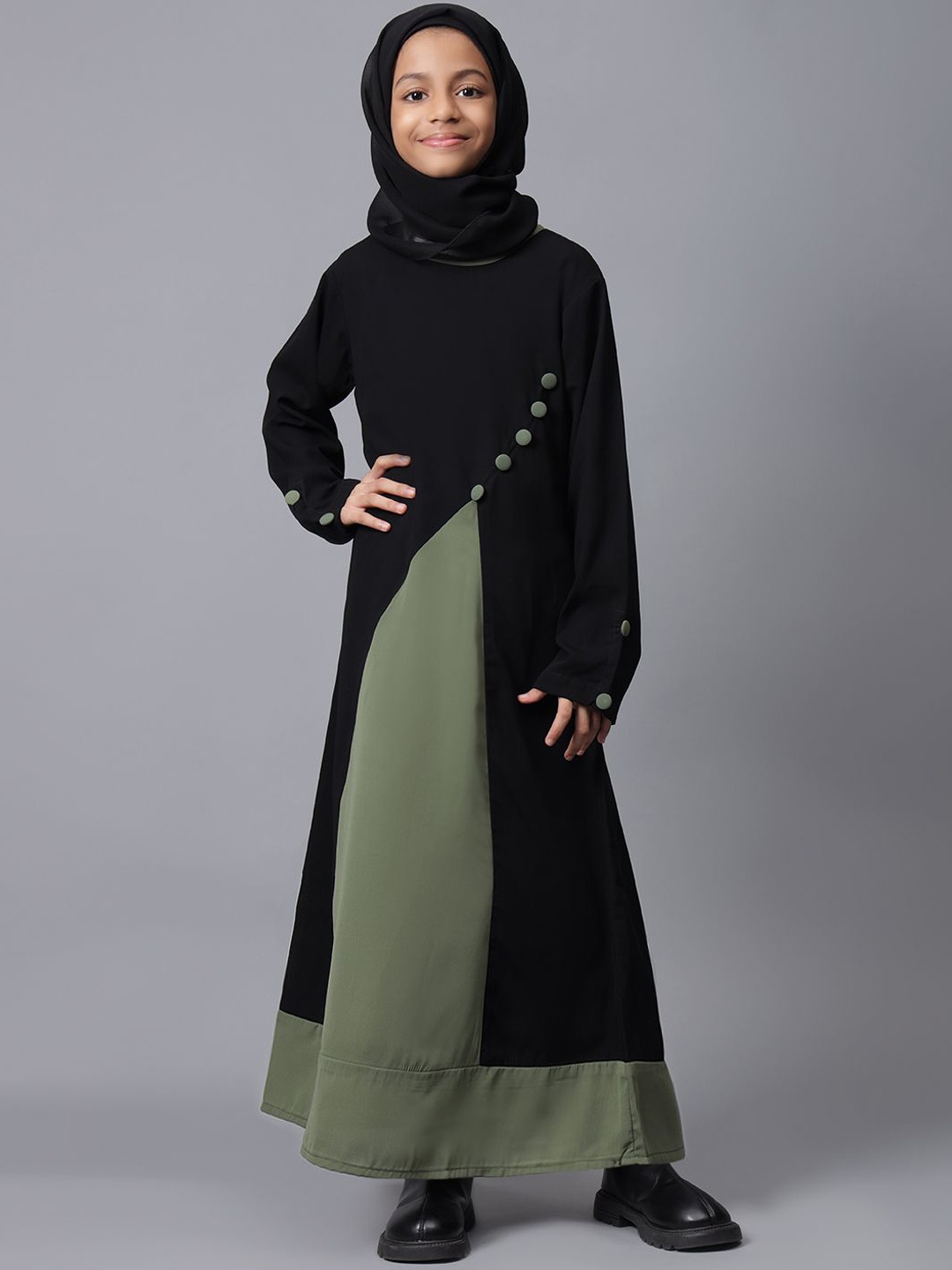 

NABIA Girls Colorblocked Burqas With Scarf, Black