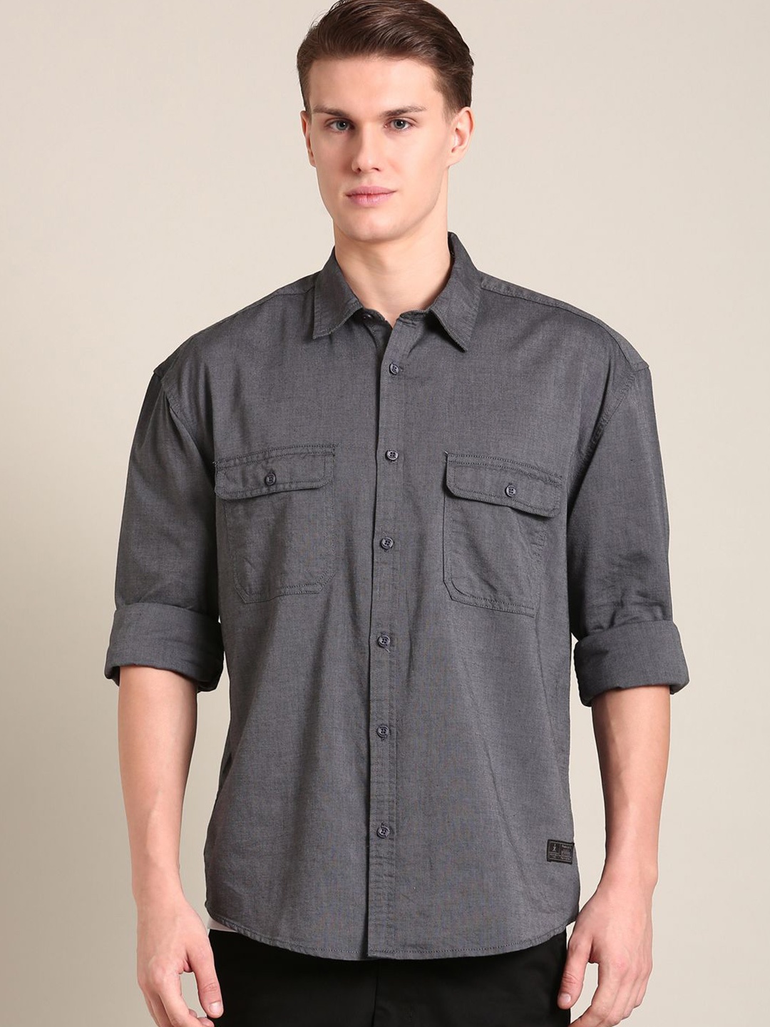 

The Roadster Lifestyle Co. Men Relaxed Solid Cotton Relaxed Fit Casual Shirt, Grey