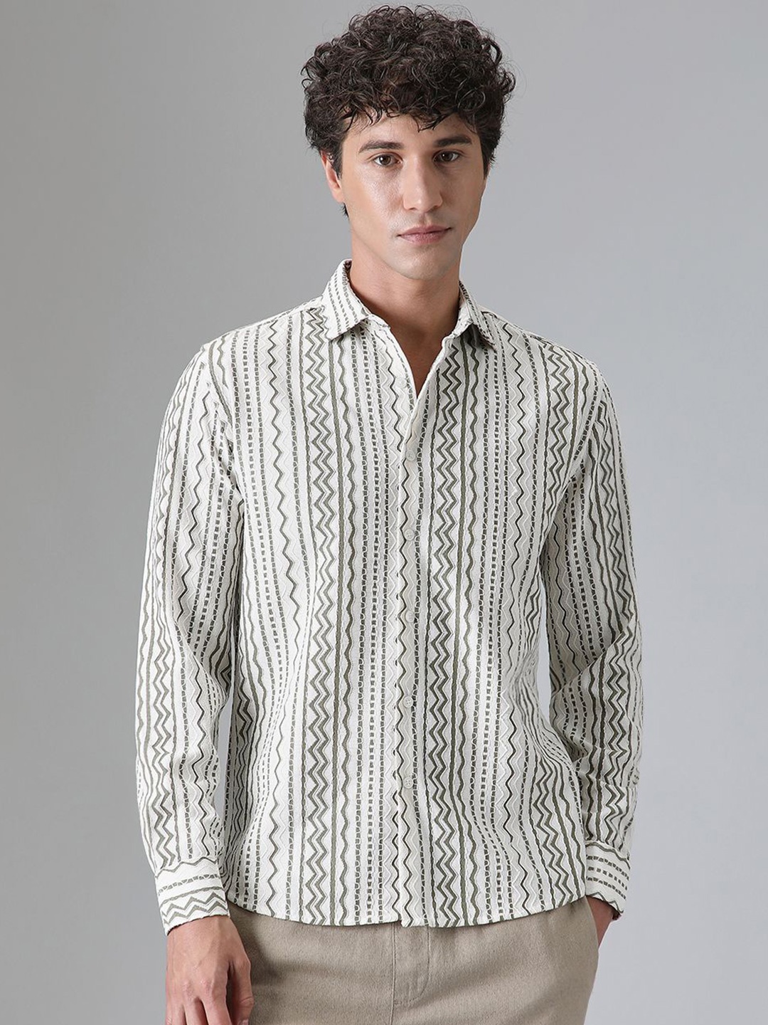 

Banana Club Men Classic Slim Fit Opaque Striped Casual Shirt, Green