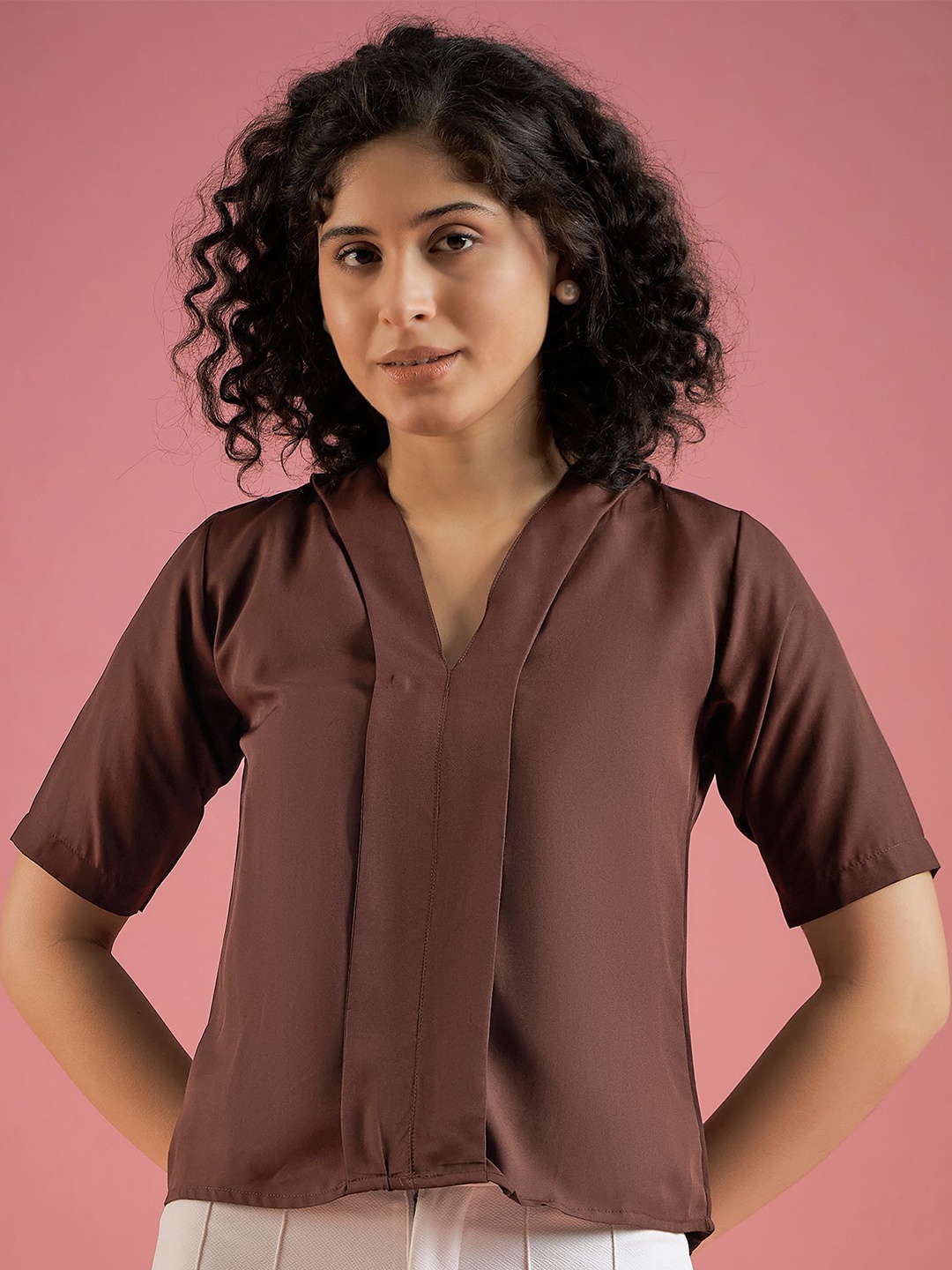 

Mayra Women V-Neck Short Sleeves Top, Brown