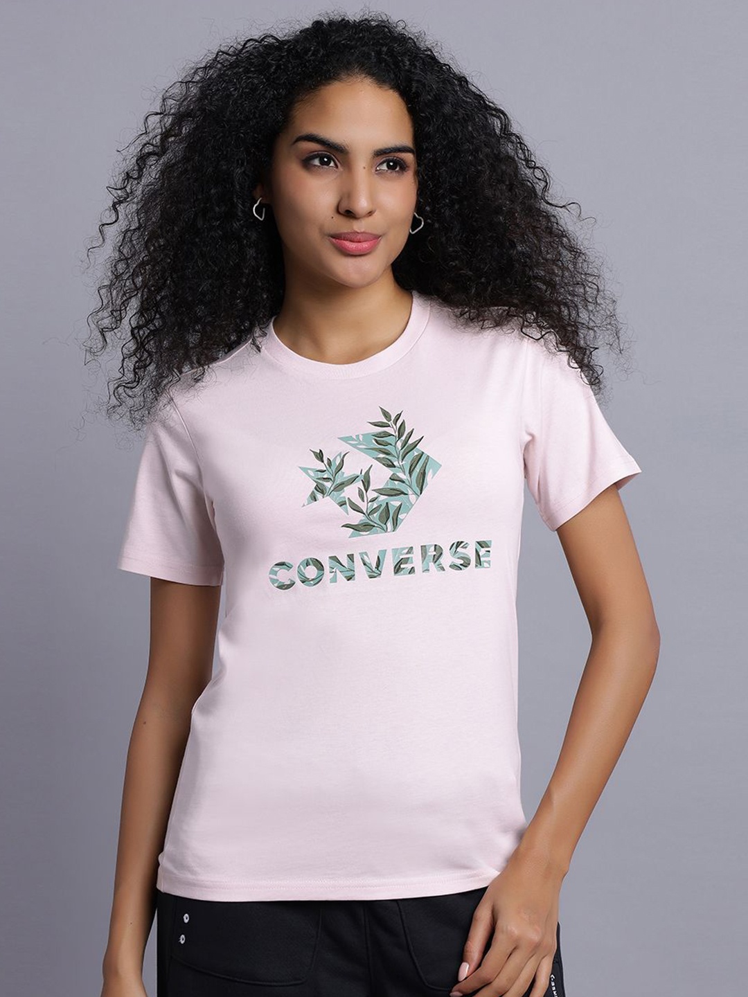 

Converse Women Star Chevron Infill Slim T-Shirt, Pink