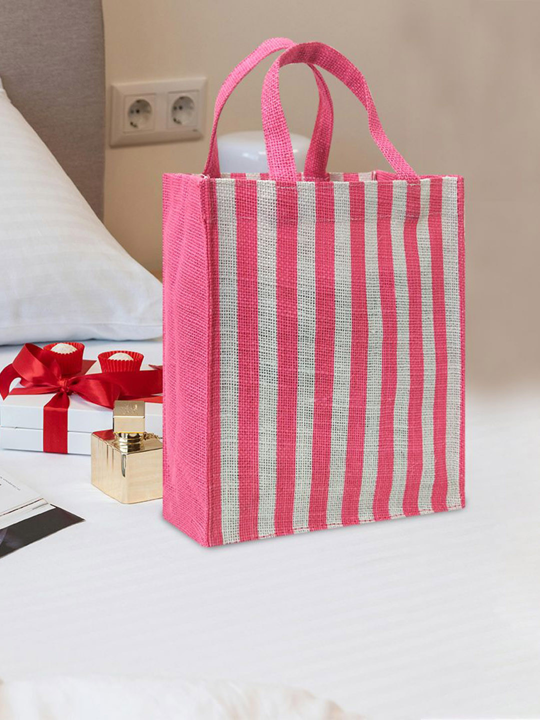 

earthbags Unisex Striped Structured Handheld Bags, Green