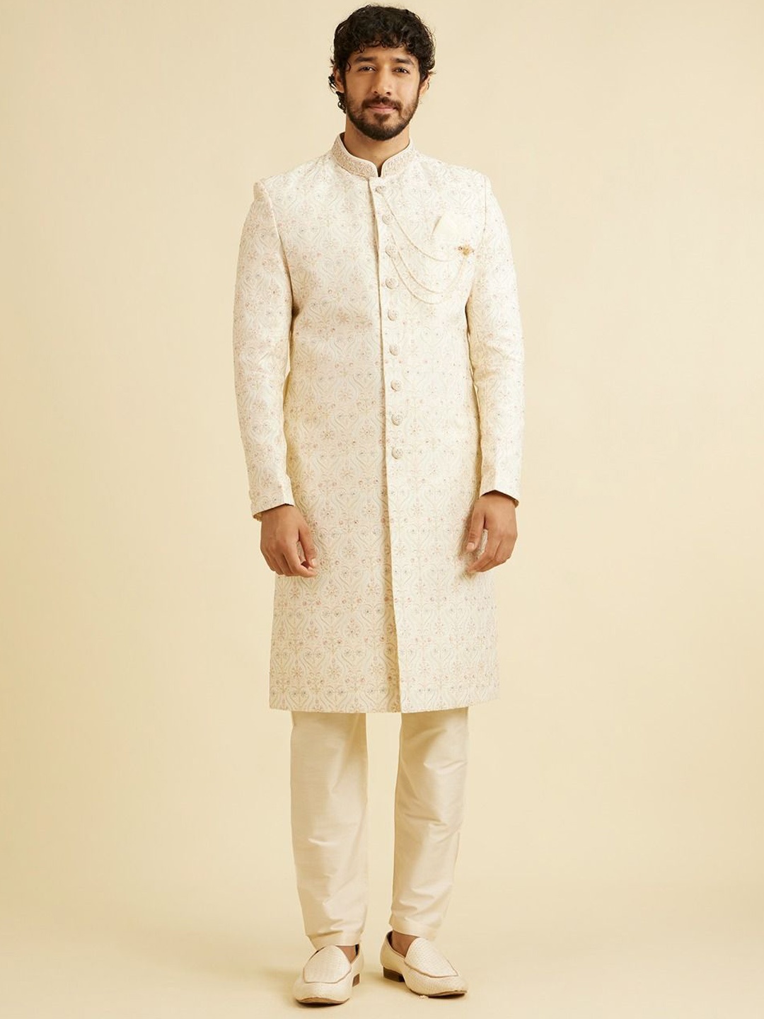 

Manyavar Men Embroidered Sherwani Set, Cream
