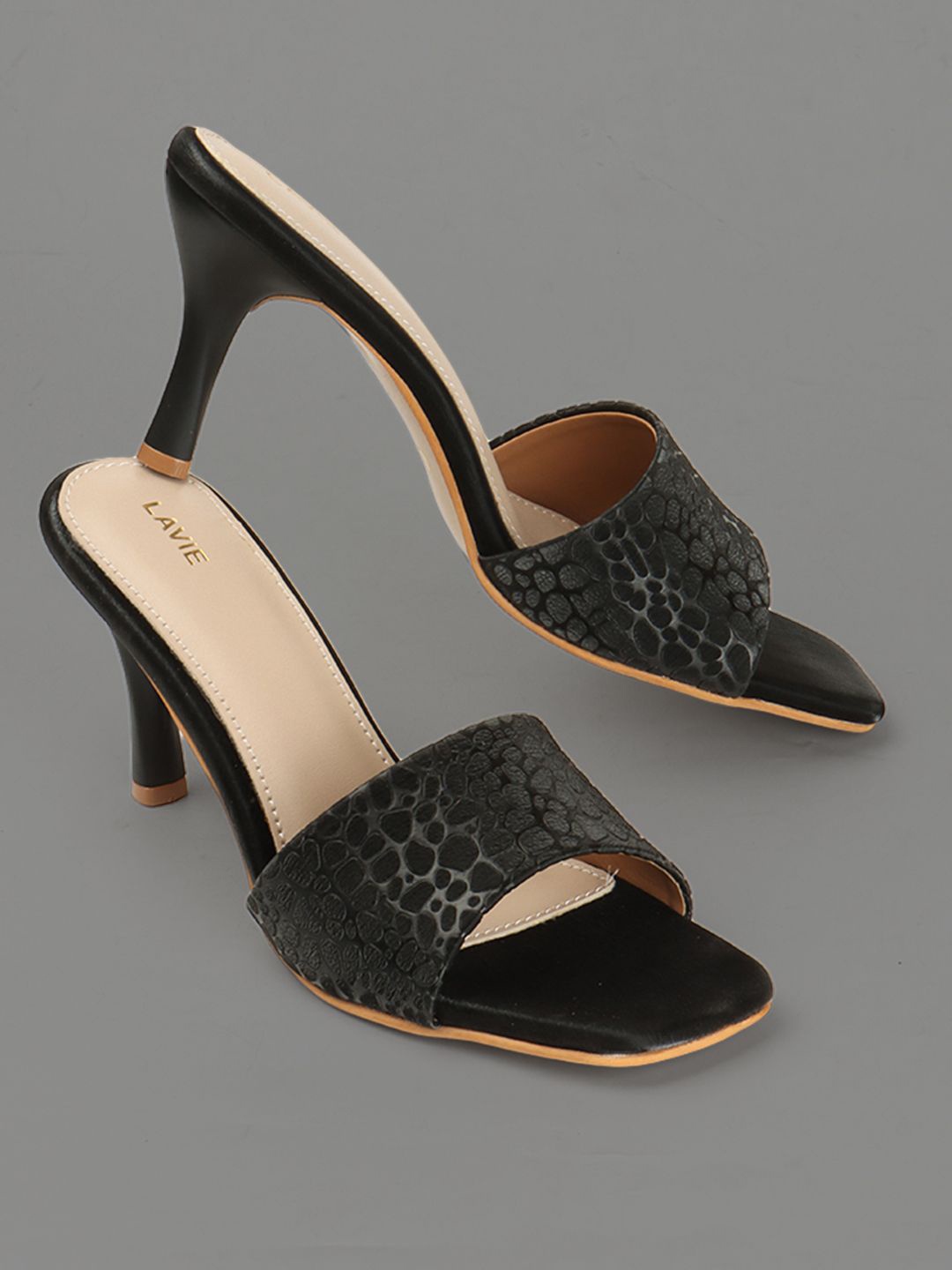 

Lavie Kitten Sandals with Tassels, Black
