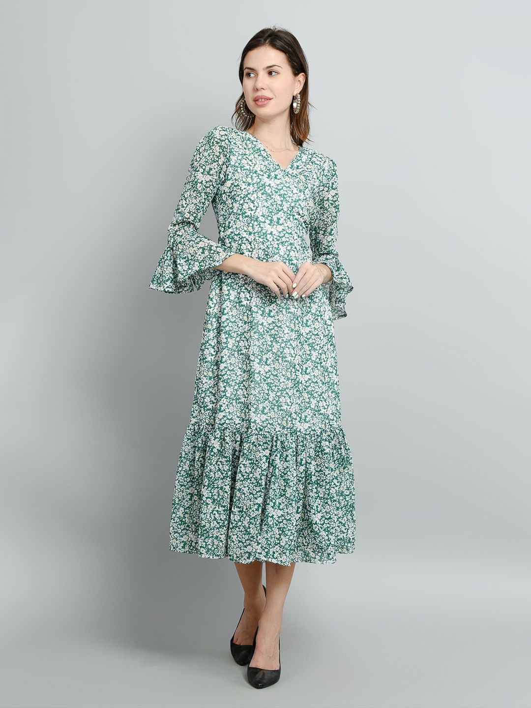 

Parona Floral Printed Bell Sleeve A-Line Midi Dress, Green