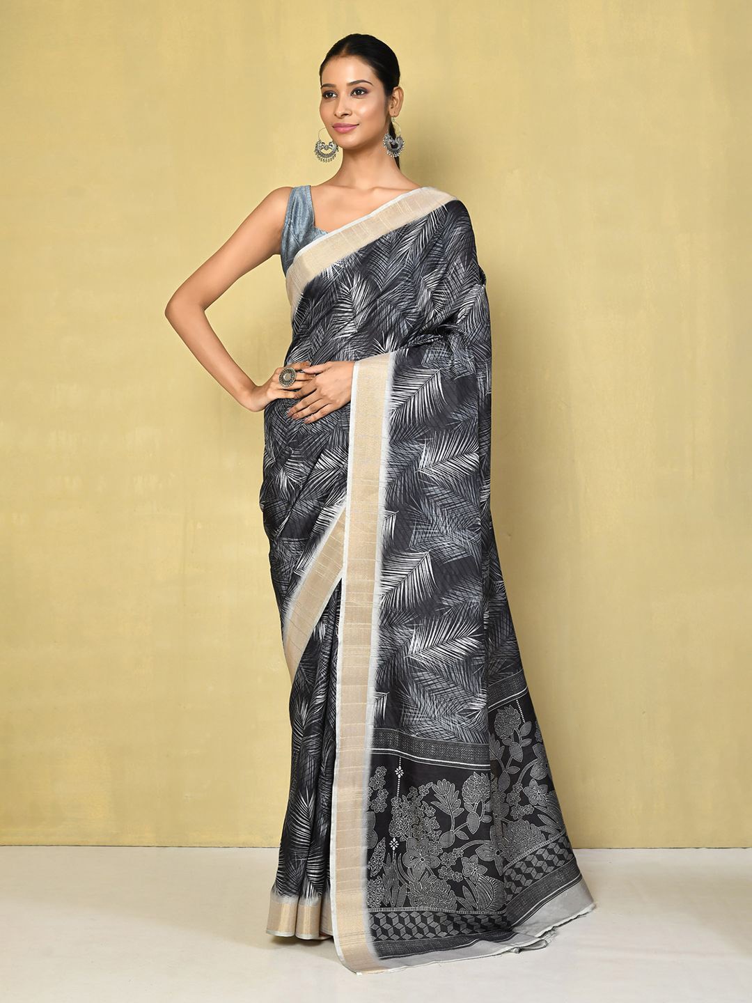 

Nazaakat by Samara Singh Floral Zari Art Silk Saree, Black