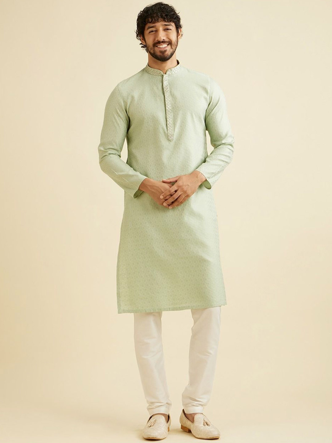 

Manyavar Floral Woven Design Straight Kurta with Pyjamas, Green