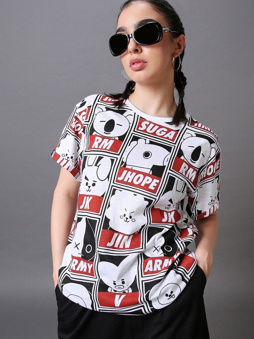 

Bewakoof AIR Women All Over Printed Plus Size Boyfriend T-shirt, White