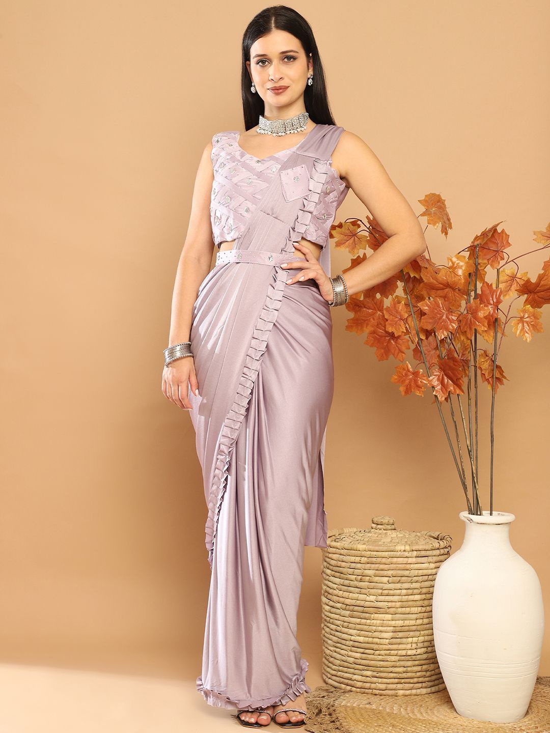 

Grancy Solid Ready to Wear Saree, Mauve