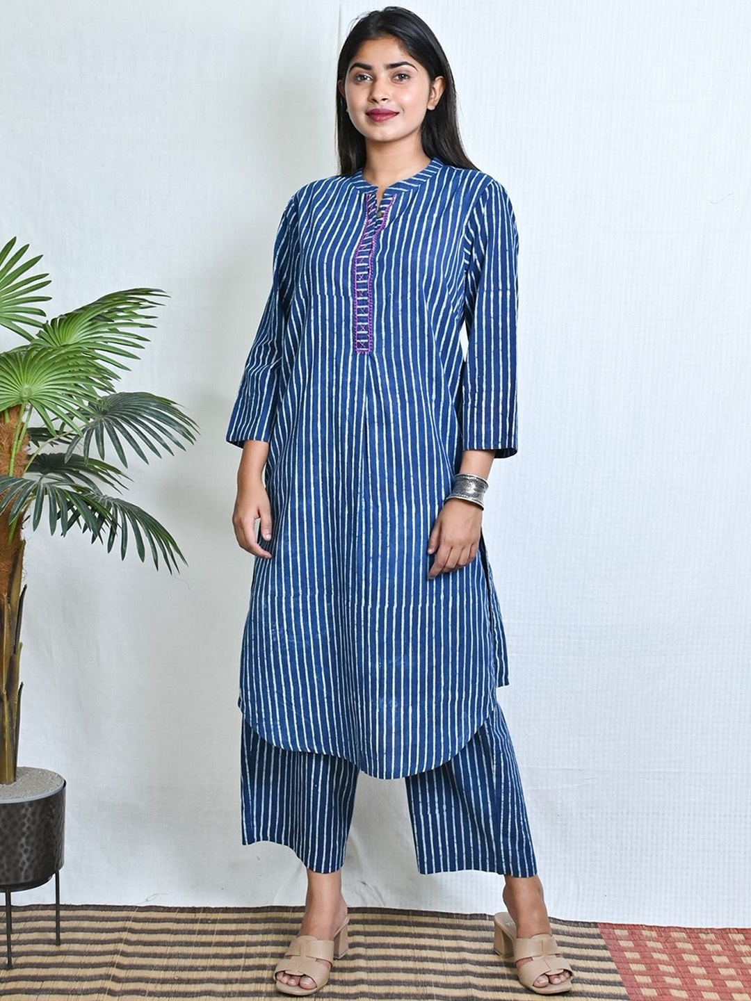 

Earthwear Striped Mandarin Collar Pure Cotton Tunic With Trouser, Navy blue