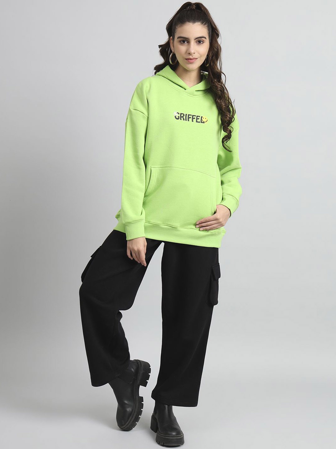 

GRIFFEL Women Printed Sweatshirt & Trousers Co-Ords, Green