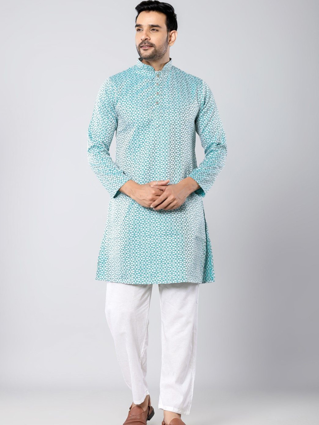

Aanys Culture Geometric Woven Design Mandarin Collar Jacquard Weave Straight Kurta, Sea green