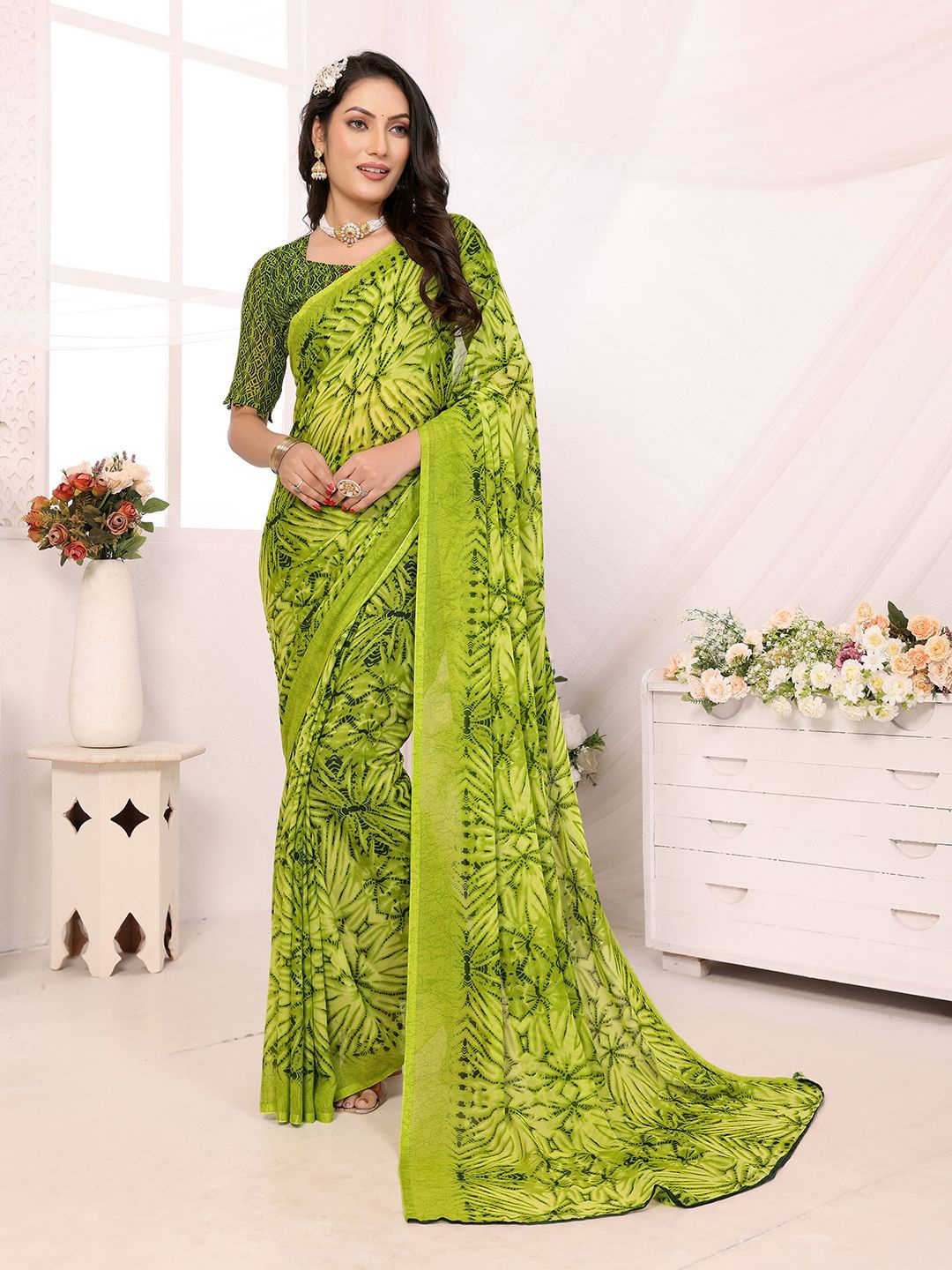 

Moda Rapido Poly Georgette Saree, Green
