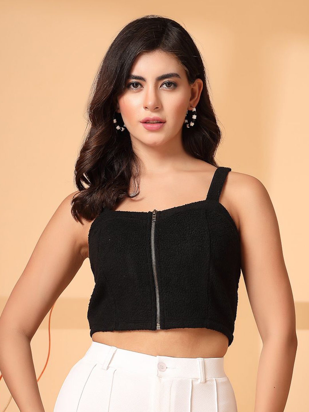 

STYLECAST X KASSUALLY Women Front Zipper Solid Crop Top, Black