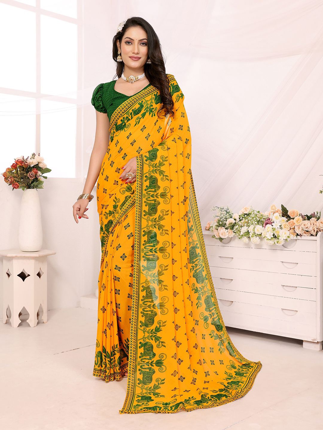 

Moda Rapido Ethnic Motifs Poly Georgette Saree, Yellow