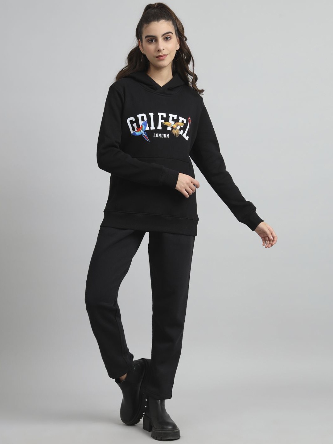 

GRIFFEL Printed Hooded Long Sleeves Sweatshirt With Track Pant, Black