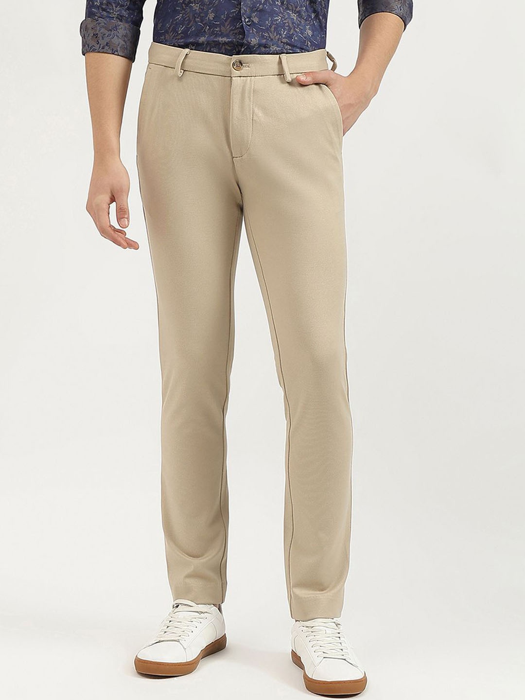 

United Colors of Benetton Men Slim Fit Trousers, Beige