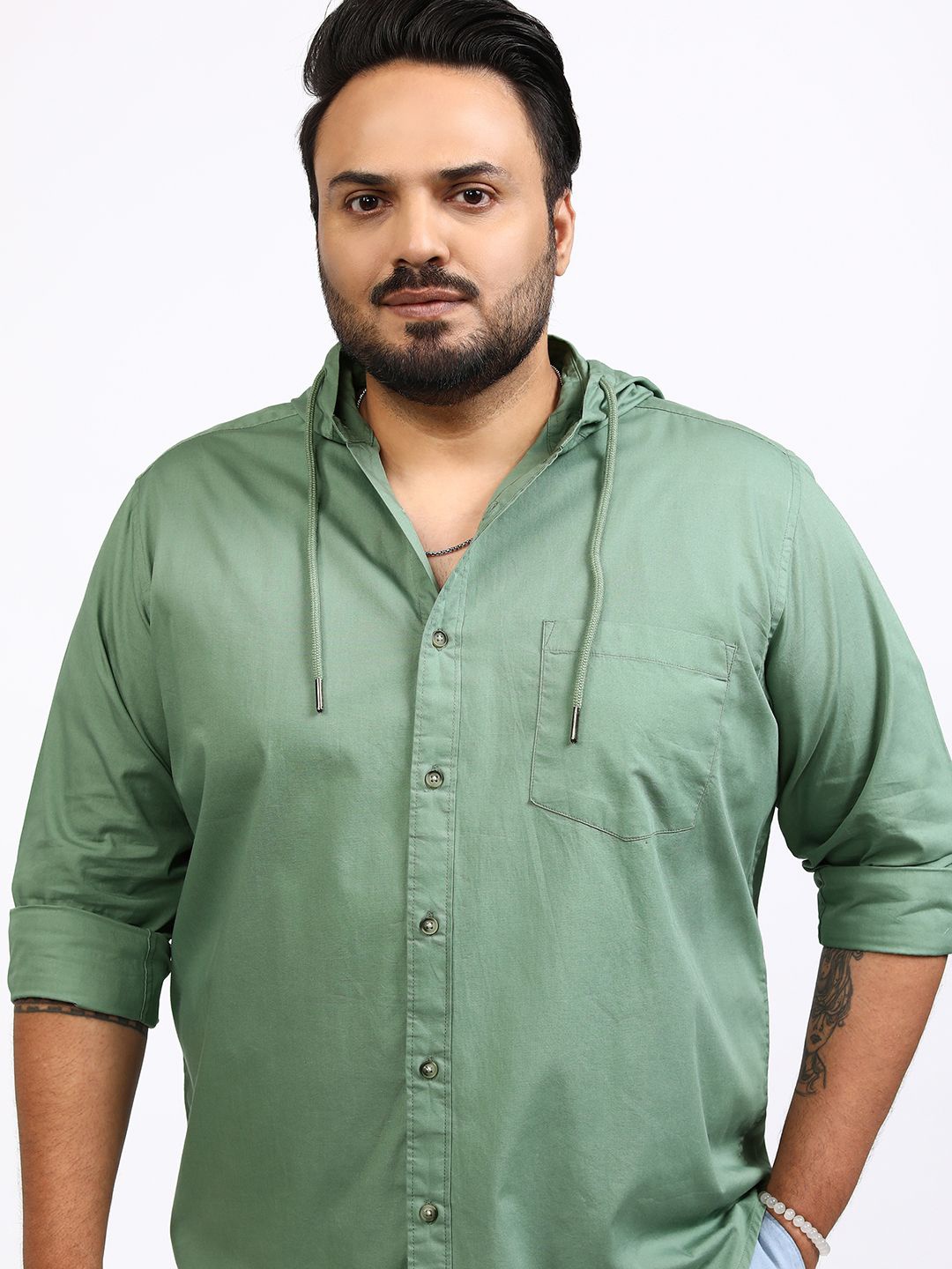 

Highlander Men Plus Size Poplin Hooded Relaxed Fit Shirt, Green