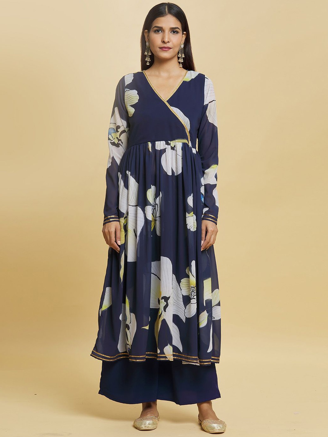 

Adara Khan Floral Printed Angrakha Gotta Patti Kurta with Palazzo, Blue
