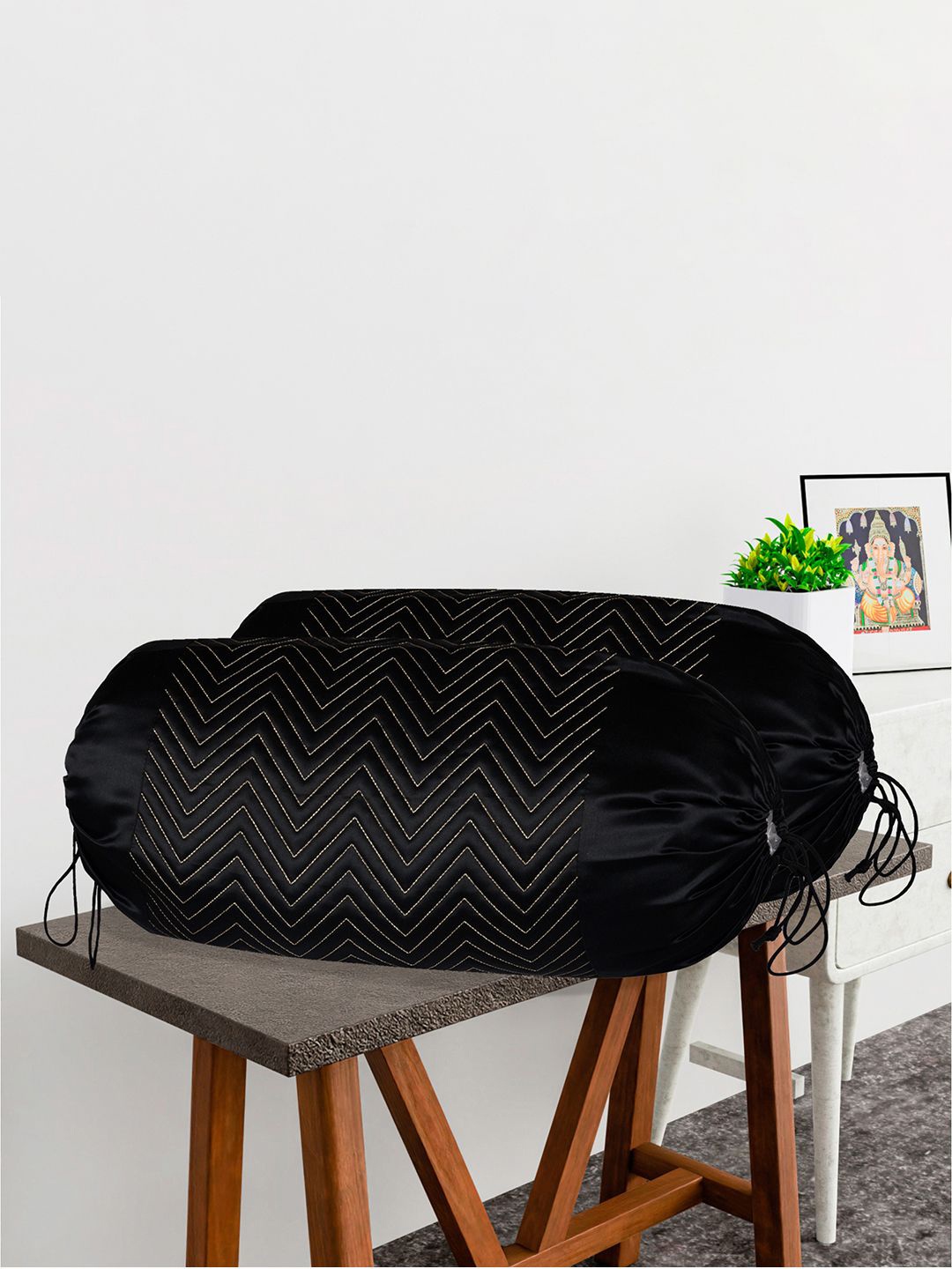 

Kuber Industries Black 4 Pieces Zig Zag Embroidered Bolster Covers