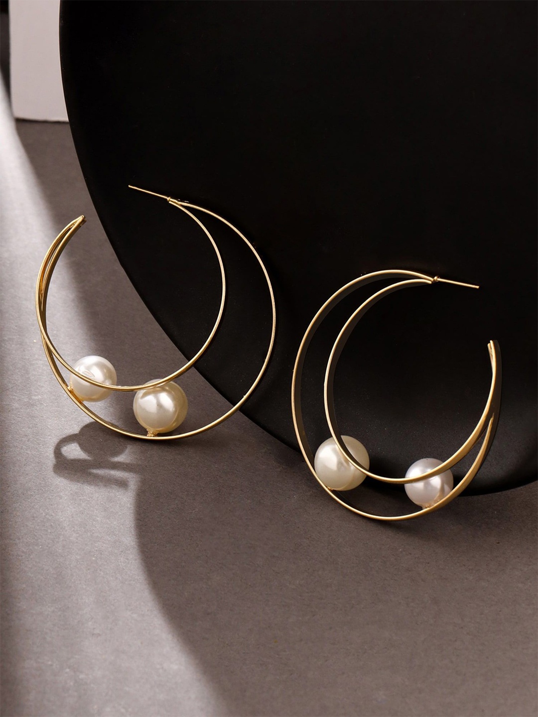 

Yellow Chimes Gold Plated Pearls Studded Contemporary Hoop Earrings