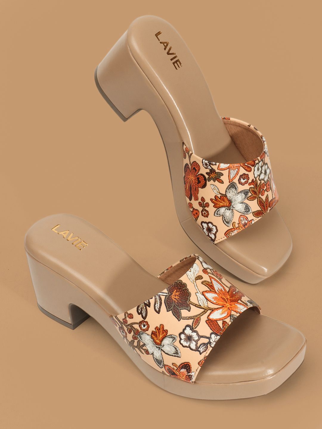 

Lavie Kitten Sandals with Tassels, Beige