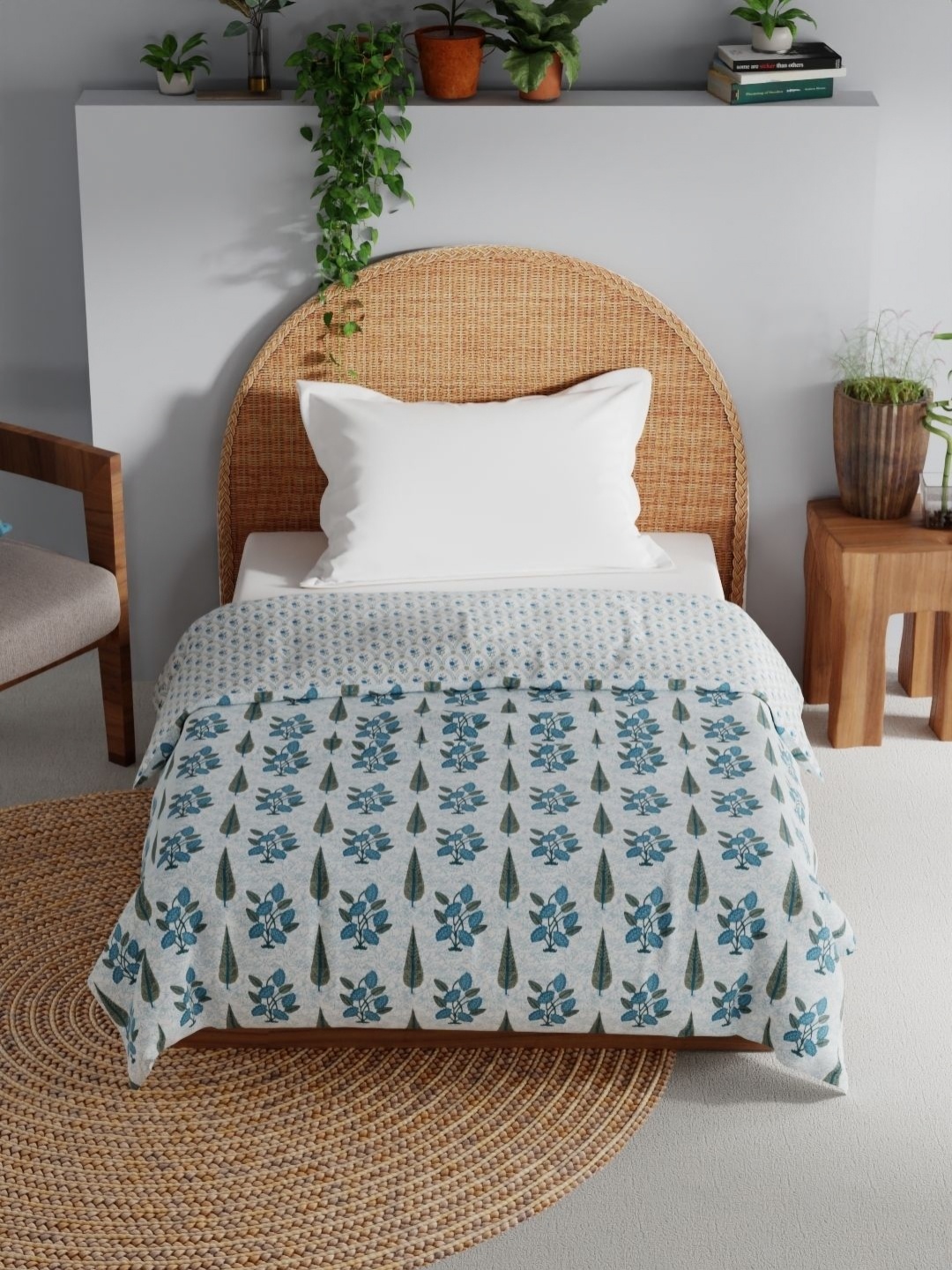 

BIANCA Mezzo Blue & White Floral Printed Pure Cotton AC Room 150 GSM Single Bed Dohar