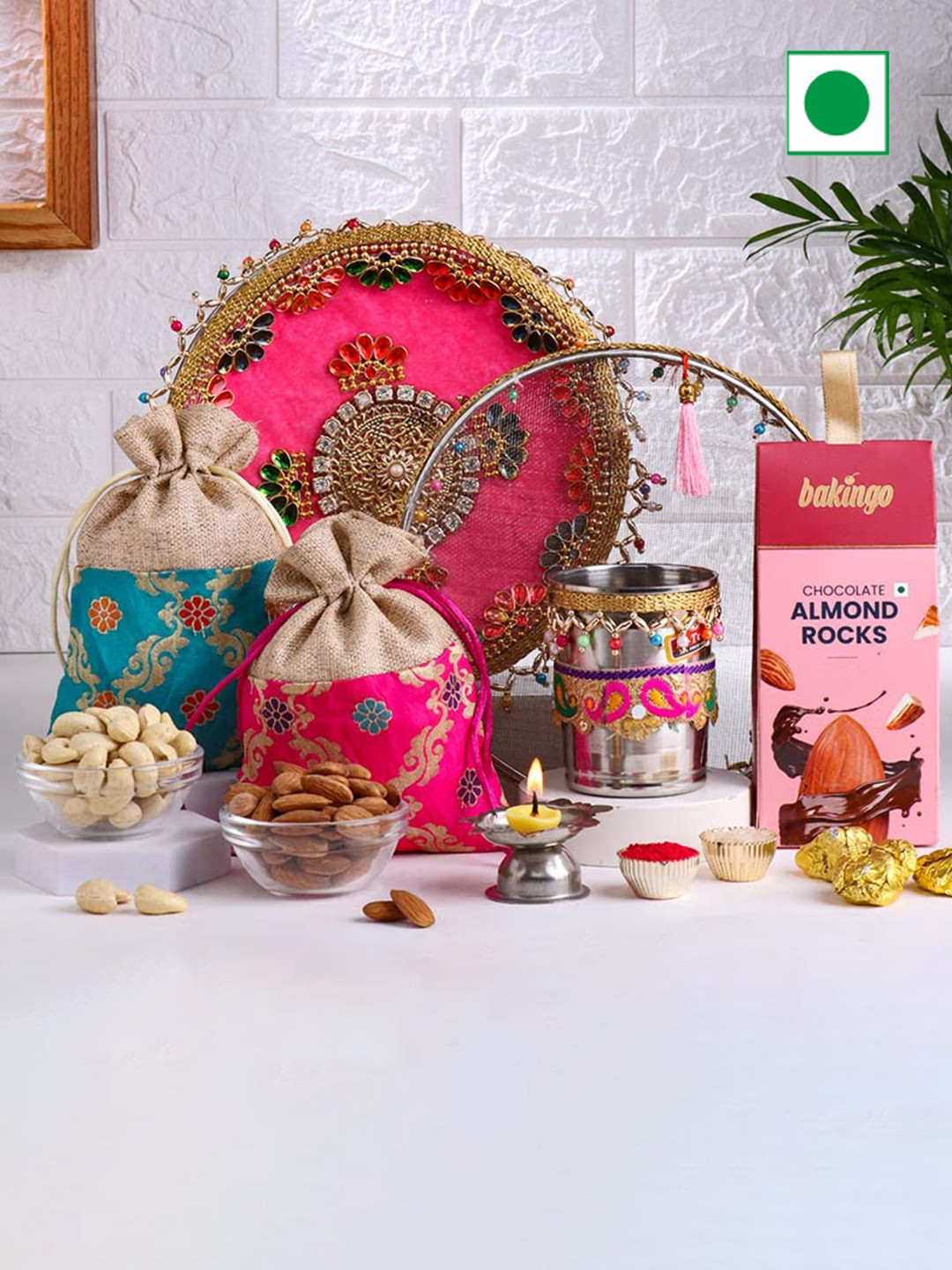 

Floweraura Set Of 4 Assorted Gift Set, Brown