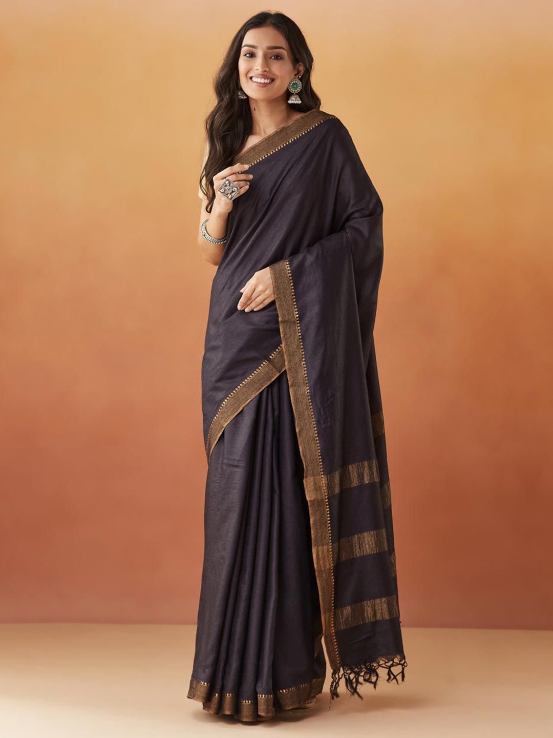 

Fabindia Batik Woven Zari Saree, Black