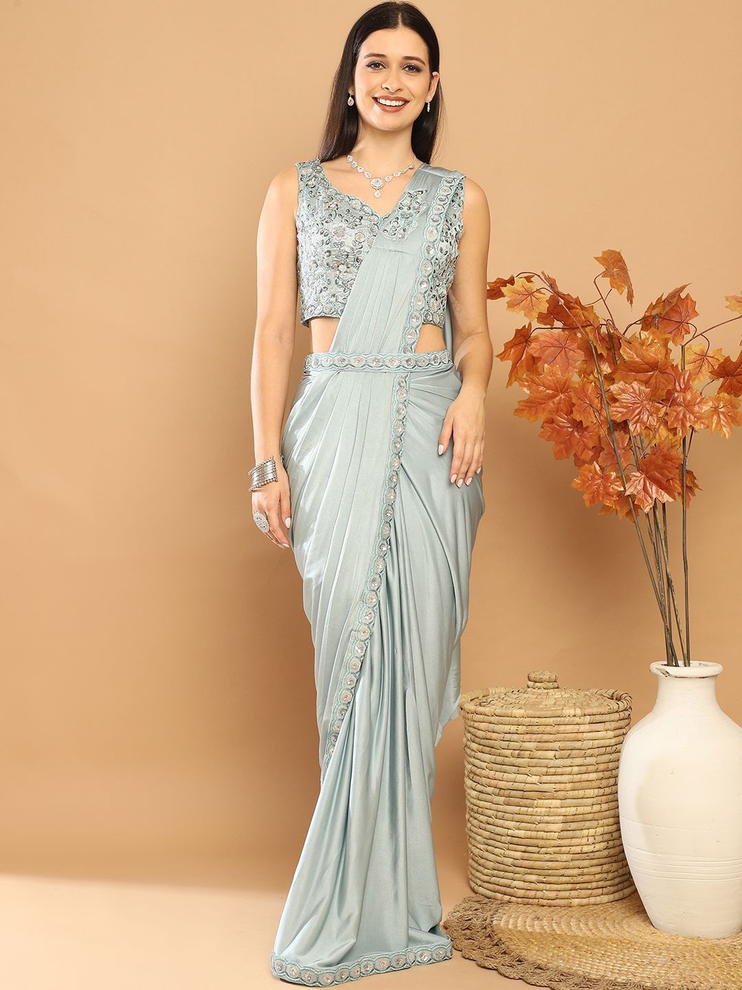 

Grancy Floral Ready to Wear Leheriya Saree, Grey