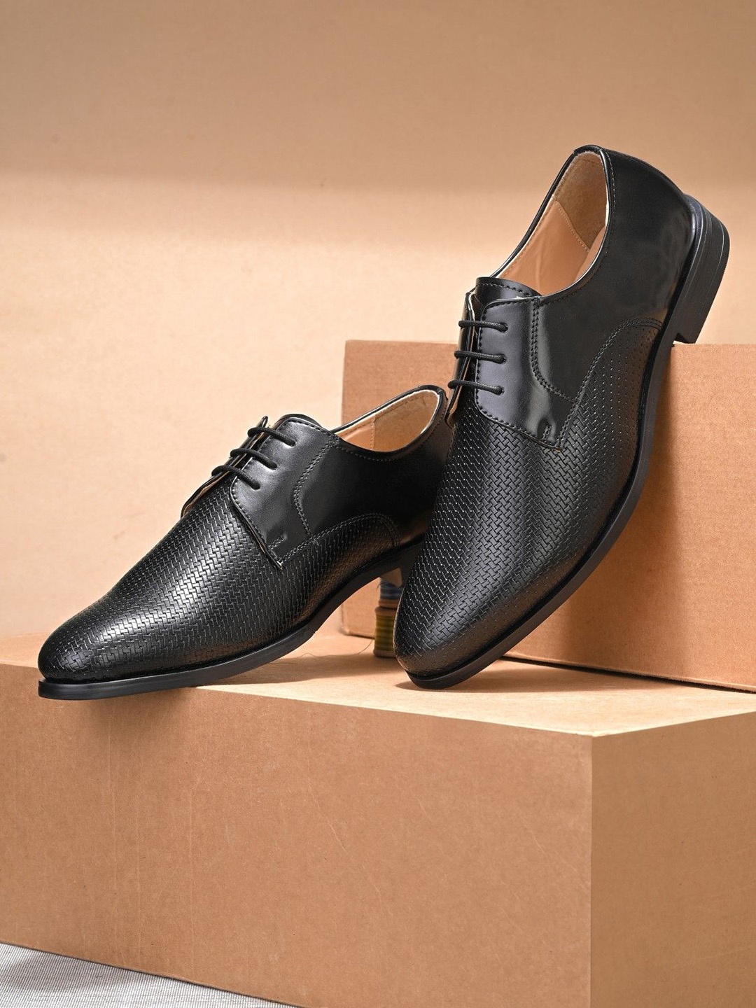 

House of Pataudi Men Textured Formal Derbys, Black