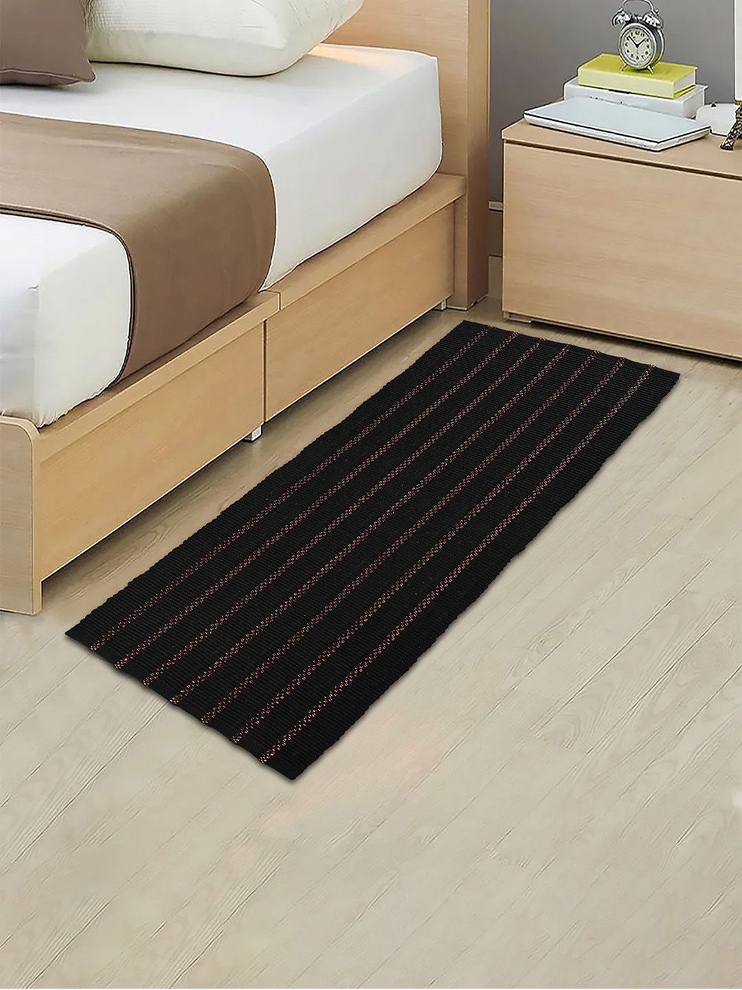 

Kuber Industries Black Striped Pure Cotton Bed Runners