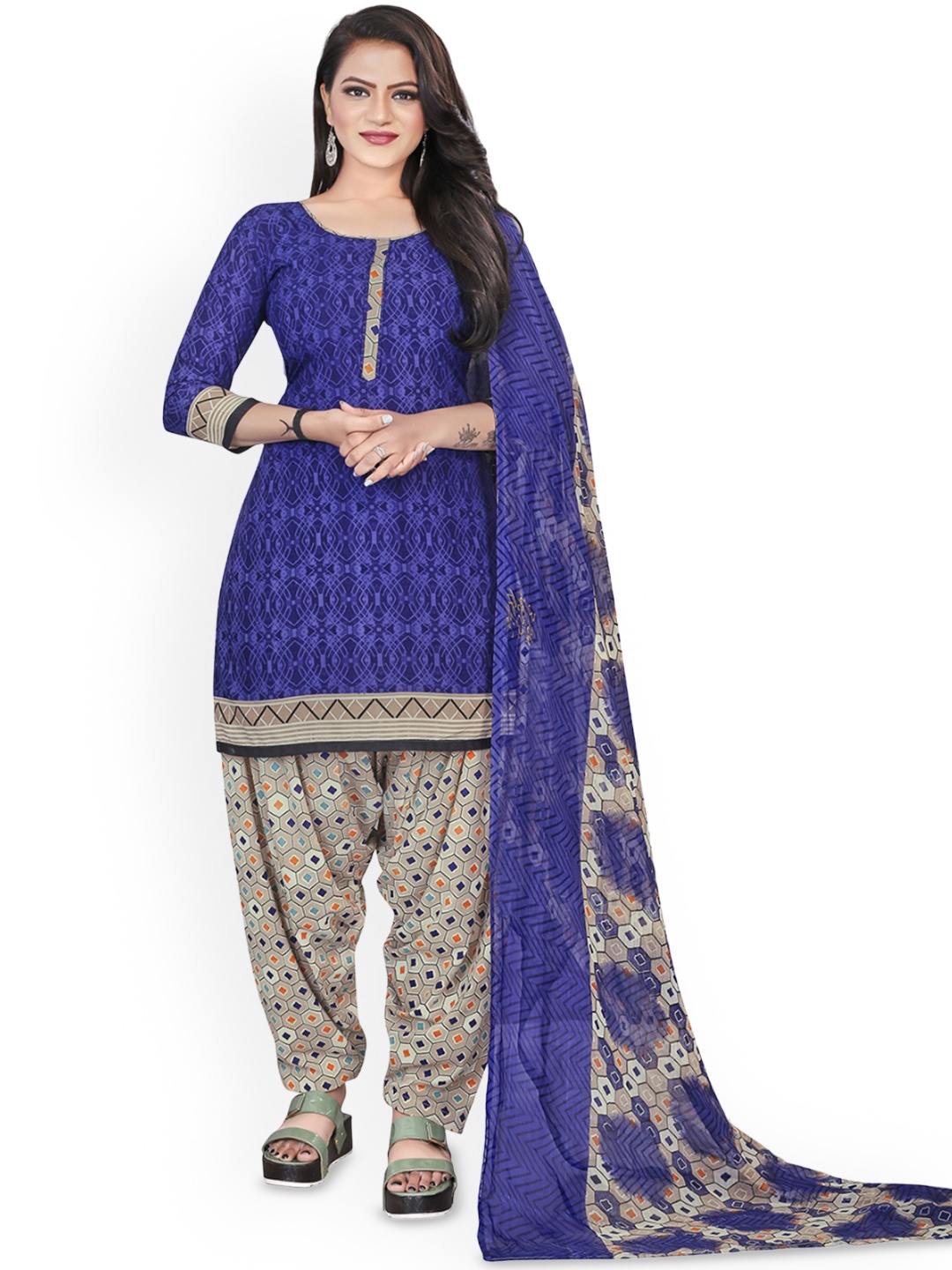 

Maroosh Embellished Unstitched Dress Material, Blue