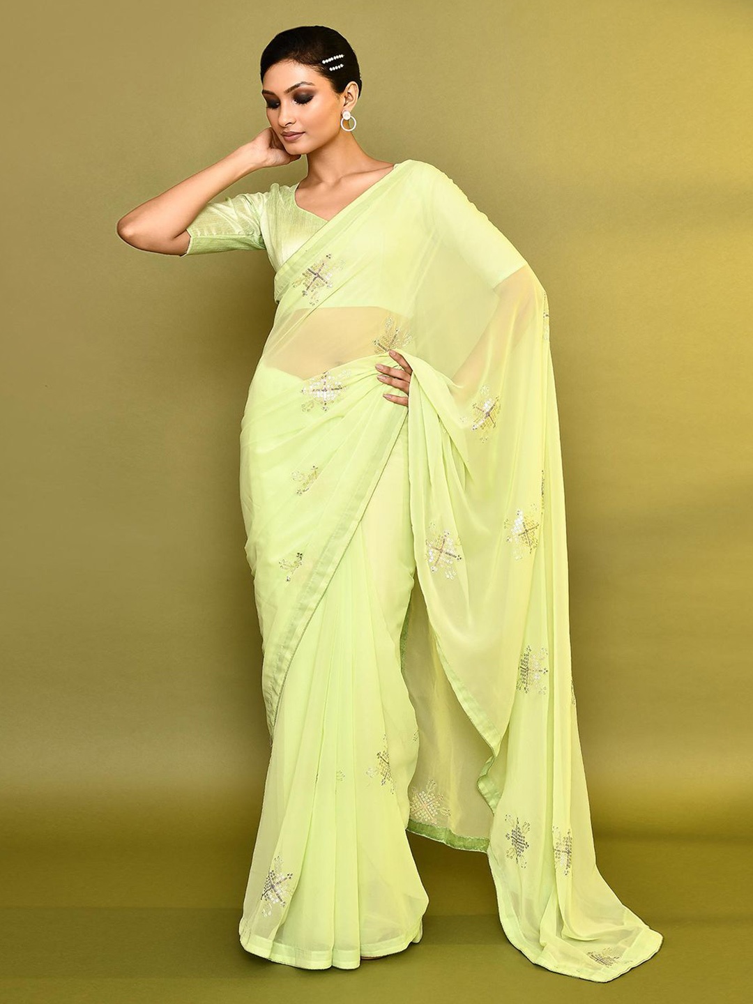 

Samyukta Singhania Sequinned Poly Georgette Saree, Green