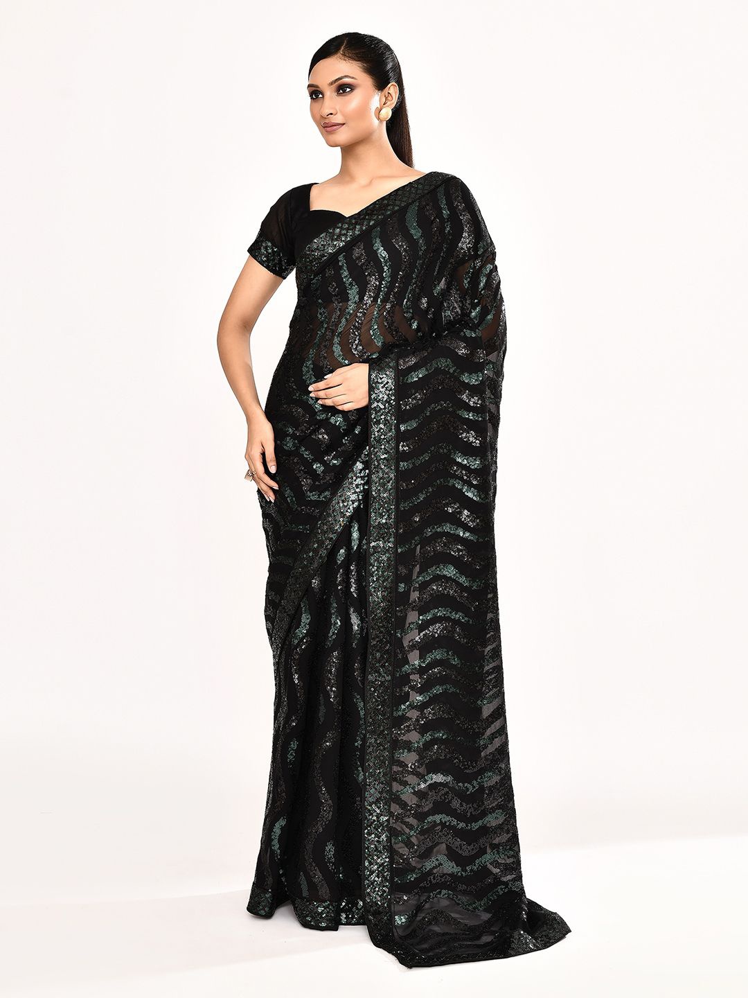 

Samyukta Singhania Embellished Sequinned Poly Georgette Saree, Black