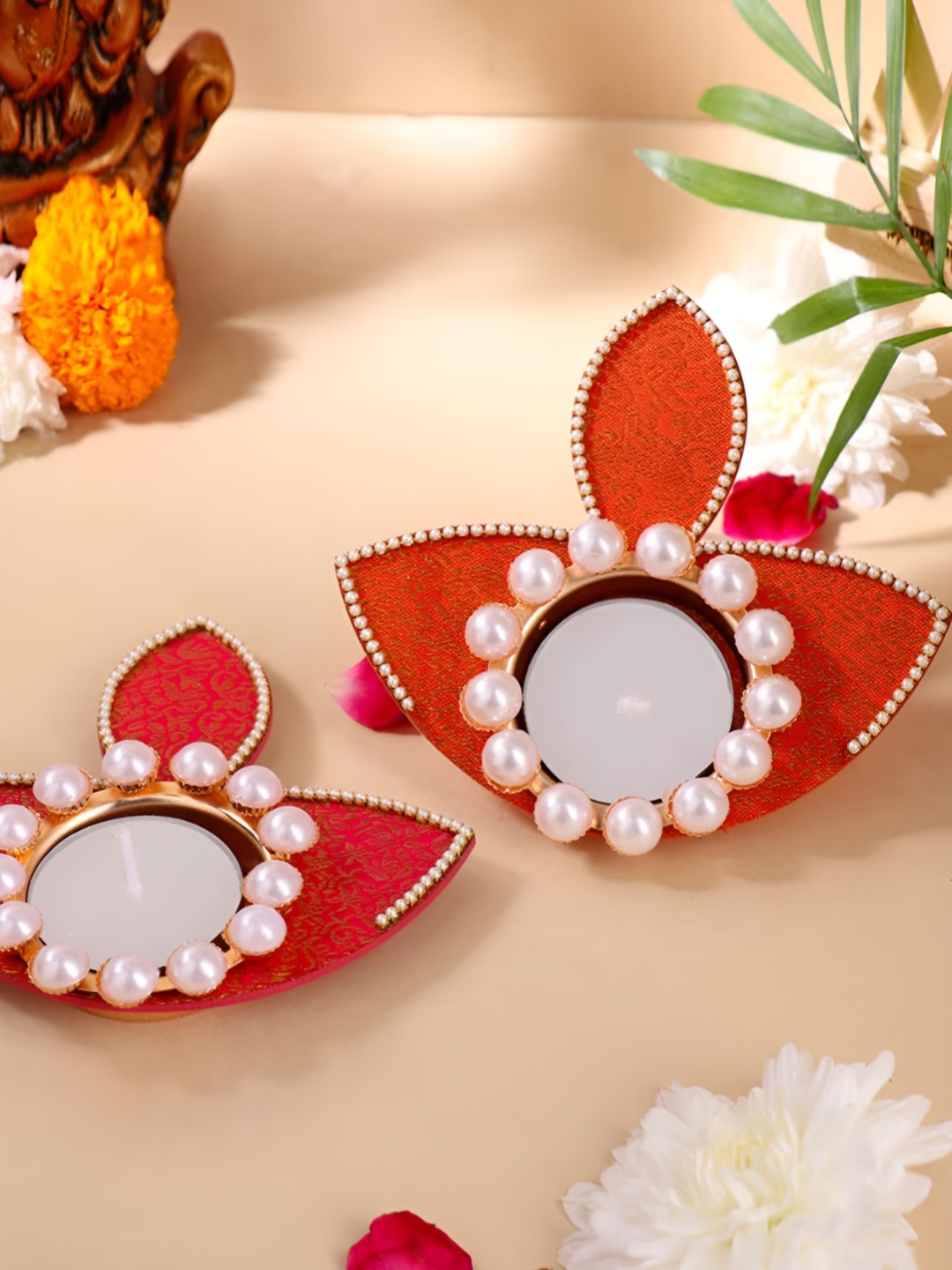 

Floweraura Red & White 2 Candle