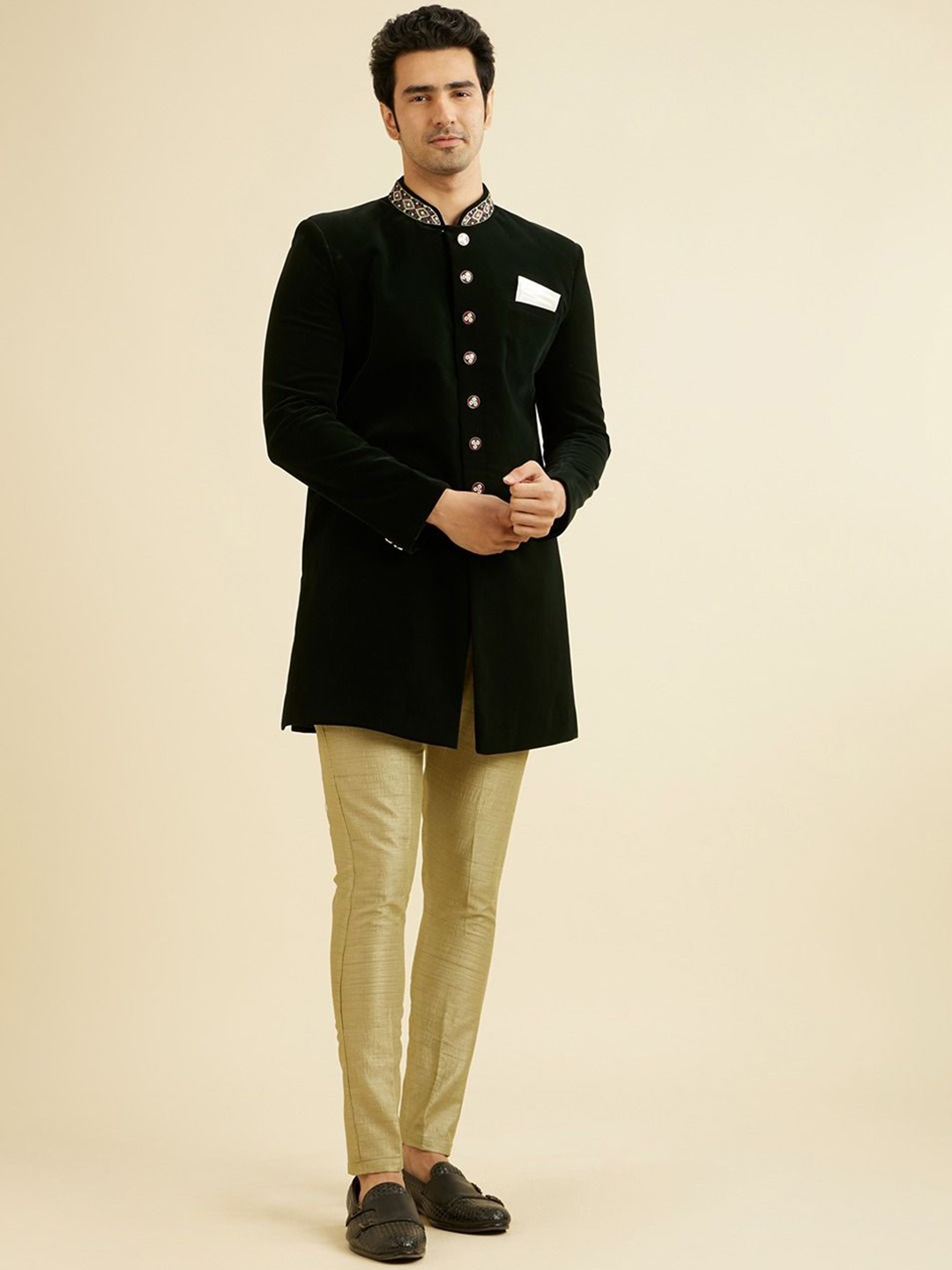 

Manyavar Men Embroidered Sherwani Set, Black