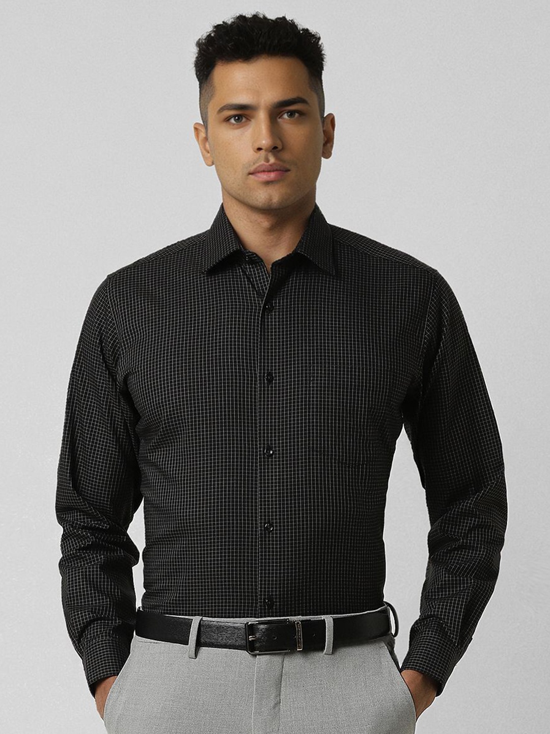 

Van Heusen Men Spread Collar Micro Checked Cotton Formal Shirt, Black