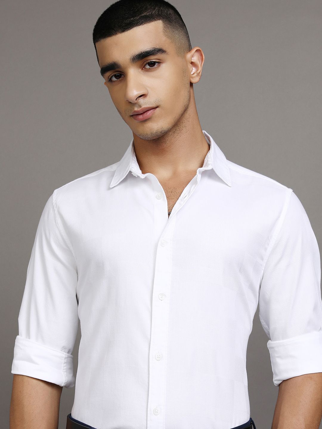 

Highlander Men Dobby Textured Solid Occasion Slim FIt Casual Shirt, White