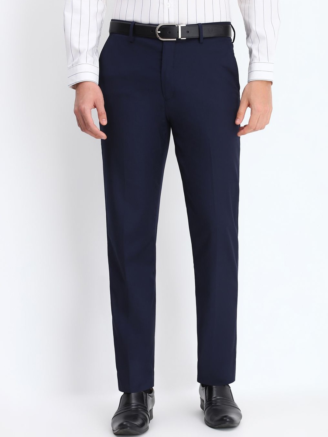 

Allen Solly Sport Men Solid Slim Fit Formal Trousers, Navy blue